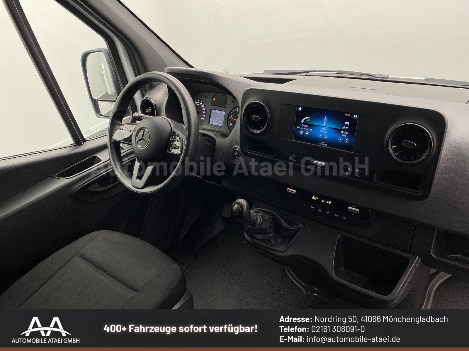 Fahrzeugabbildung Mercedes-Benz Sprinter 317 kompakt *2x Schiebetür* LED 6859