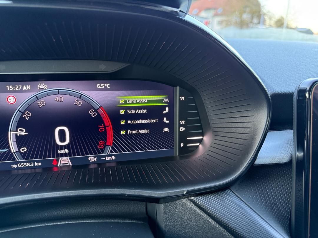 Fabia Ambition Navi ACC CarPlay LED