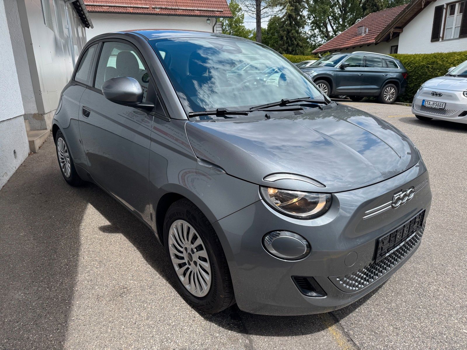 Fiat 500e  Action *WINTER*LICHTSENS.*KLIMA*BLUETOOTH* imagem 3