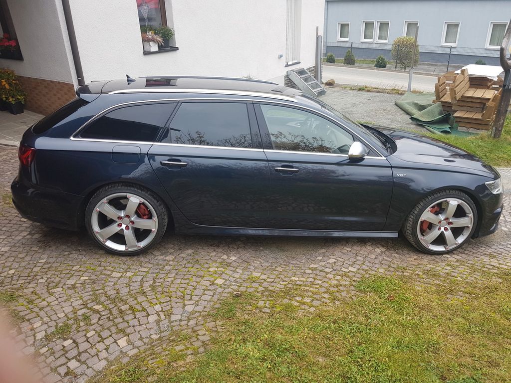 Image of Audi S6