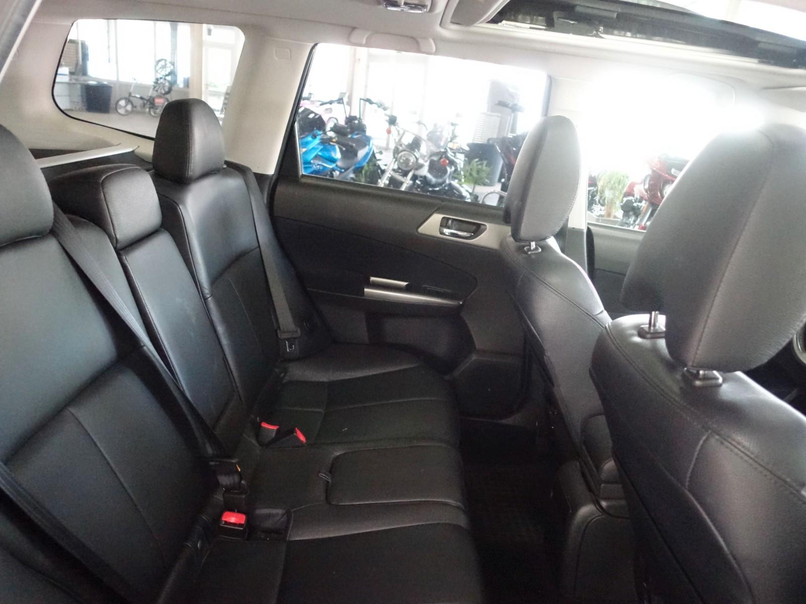 SUBARU FORESTER 2.0 150ch 4X4 EXCLUSIVE - CUIR - TOIT OUVRANT - CAMÉRA DE RECUL - XÉNON - SIÈGES CHAUFFANTS