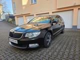 Skoda Superb Combi Elegance - Skoda Superb Elegance mit Benzin-Antrieb
