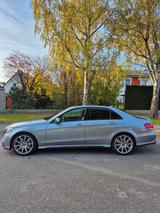 Mercedes-Benz E 63 AMG 4MATIC AMG*Massage*Voll* - graue Mercedes-Benz E 63 AMG