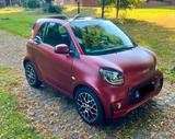 Smart ForTwo EQ - Exclusive Carplay SitzHz Kamera Pano