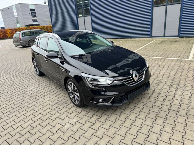 Renault Megane IV 1.5 DCI BOSE Automatik LED Navi Kamera