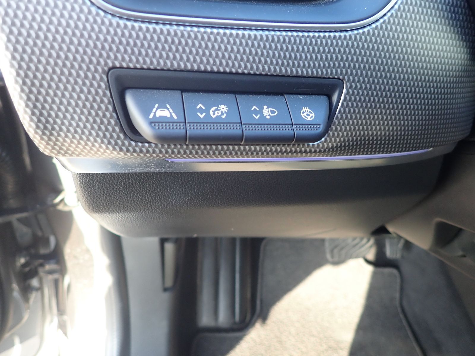 Fahrzeugabbildung Renault Arkana INTENS TCe 140 EDC (M
