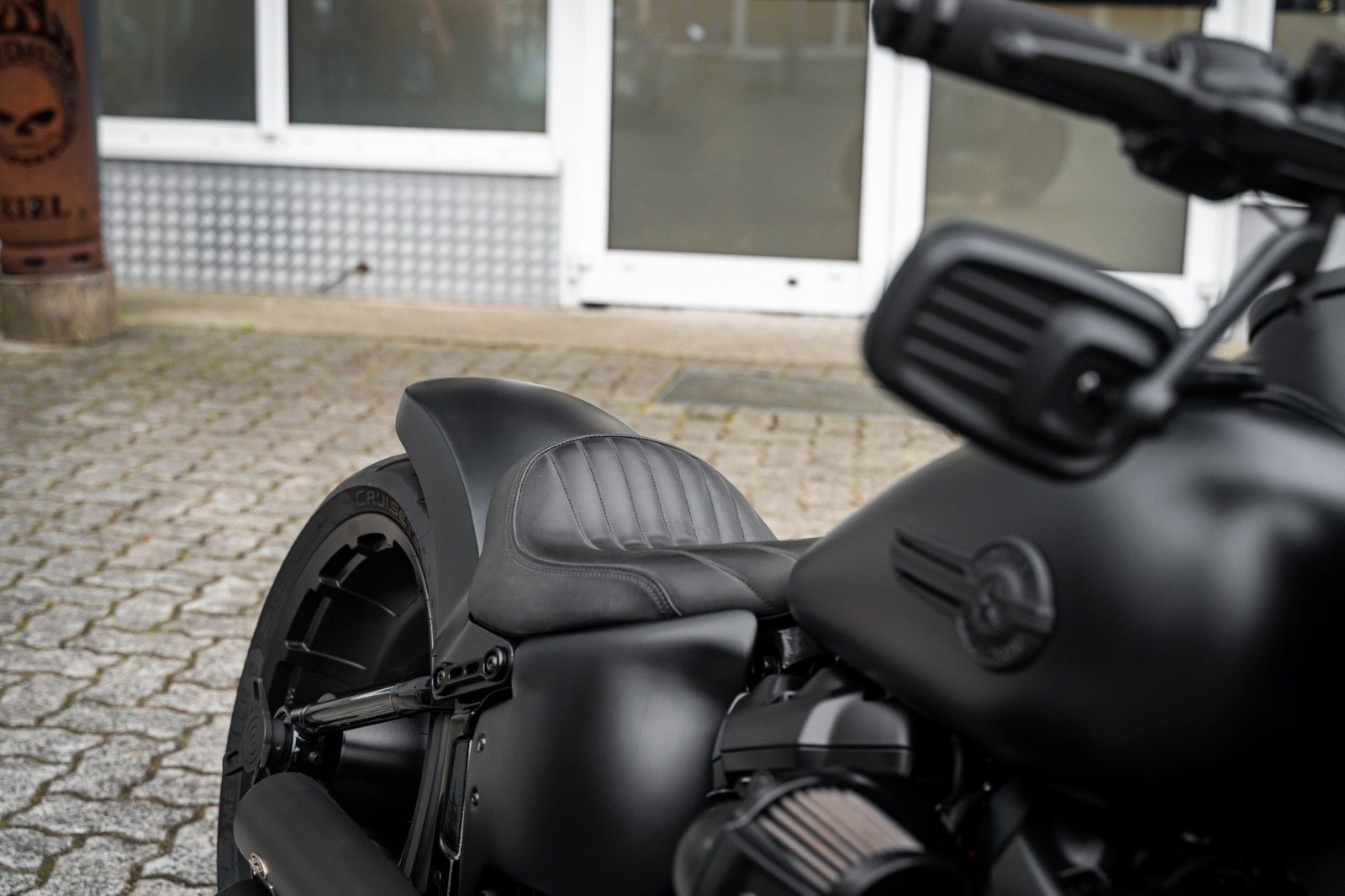 Fahrzeugabbildung Harley-Davidson FLFBS Fat Boy 128cui - Custom 1of1 "Black Titan"