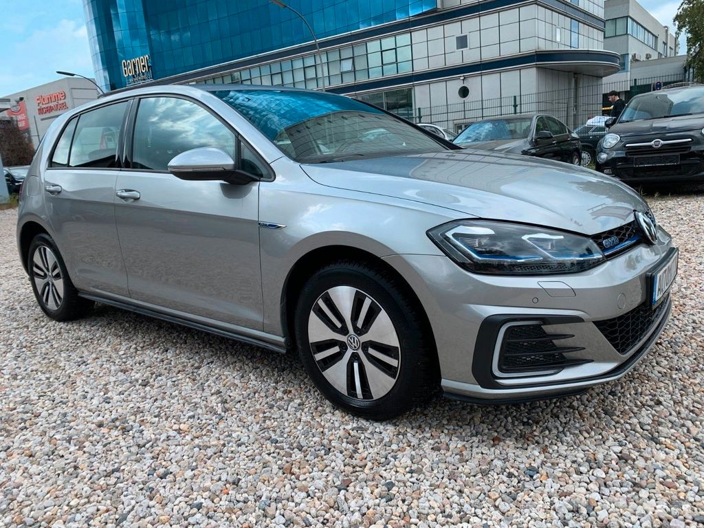 Image of Volkswagen Golf