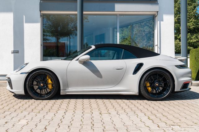 Porsche 992 Turbo S Cabrio/ NACHTSICHT/ INNO DRIVE/ BURM