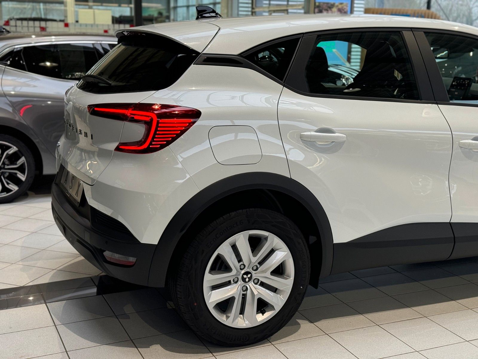 Fahrzeugabbildung Mitsubishi ASX 1.0 LED DAB PDC Kamera Klima 8J. GARANTIE