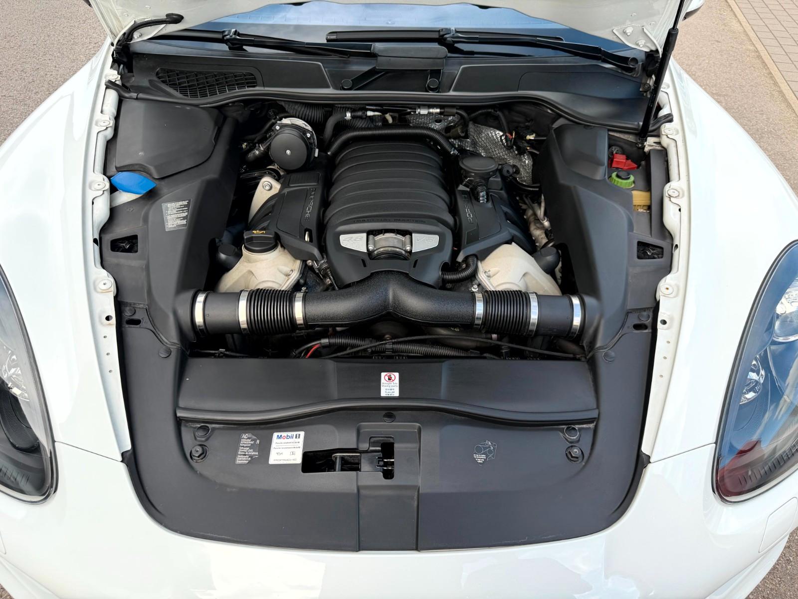 Porsche Cayenne GTS **APPROVED 9/2027** Pano_Luft_StandH