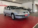 Renault Megane Grandtour 1.6 16V - Renault Megane aus 2001: 1.6