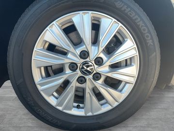 Volkswagen T7 Multivan - 7