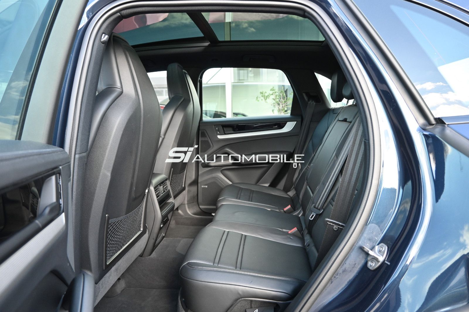 Fahrzeugabbildung Porsche Cayenne E-Hybrid SPORT DESIGN °UVP 156.695€°PDCC