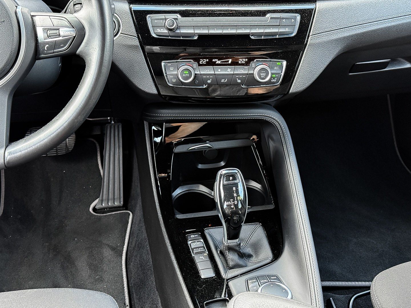 BMW X2 sDrive18i RFK + NAVI + LED + PDC + DAB + UVM. foto 12
