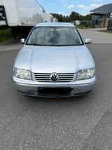 Volkswagen Bora - gebrauchte VW Bora aus dem Jahr 2005