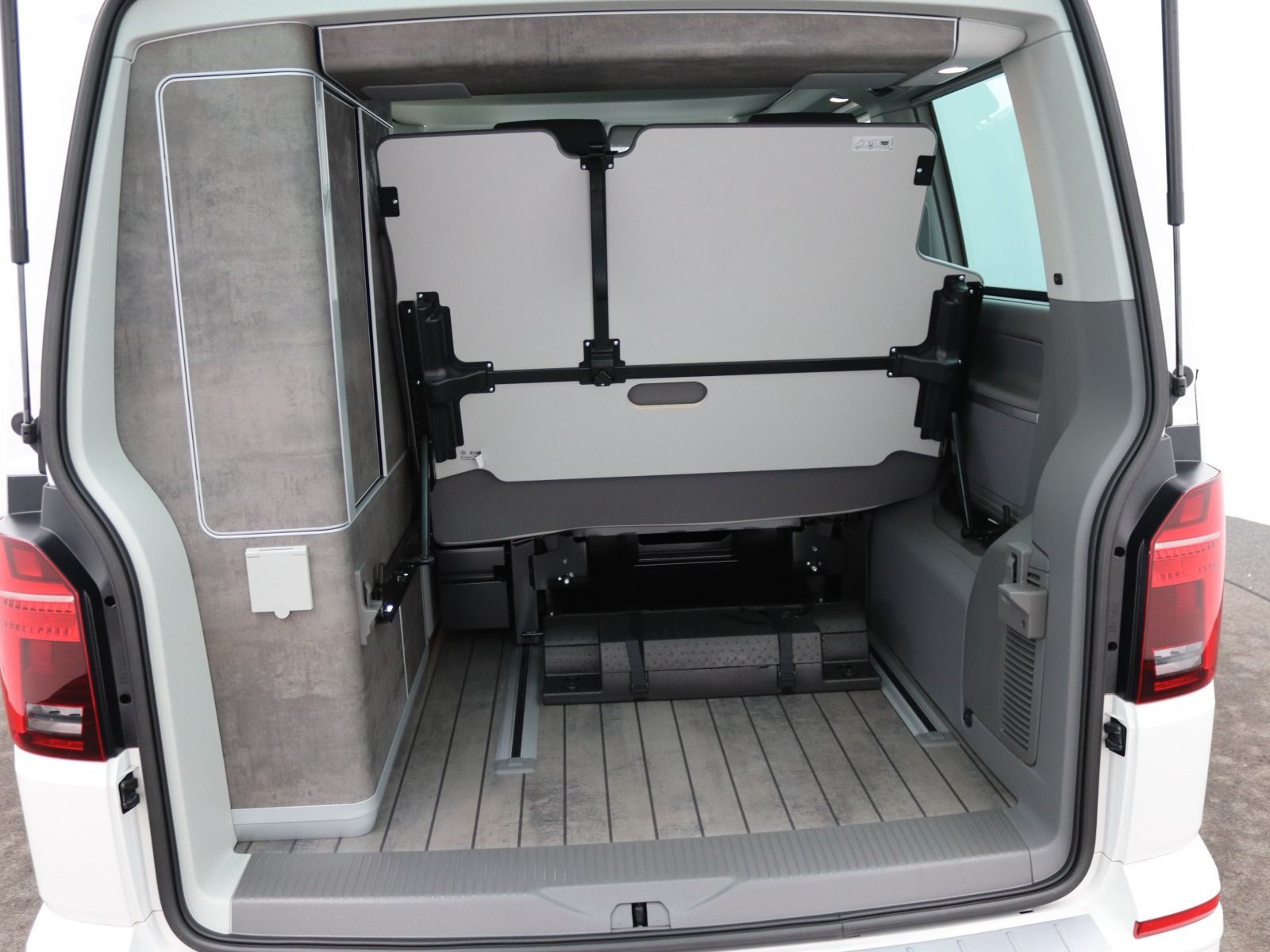 Volkswagen T6 California - Bild 13