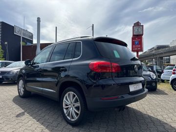 Volkswagen Tiguan - 5