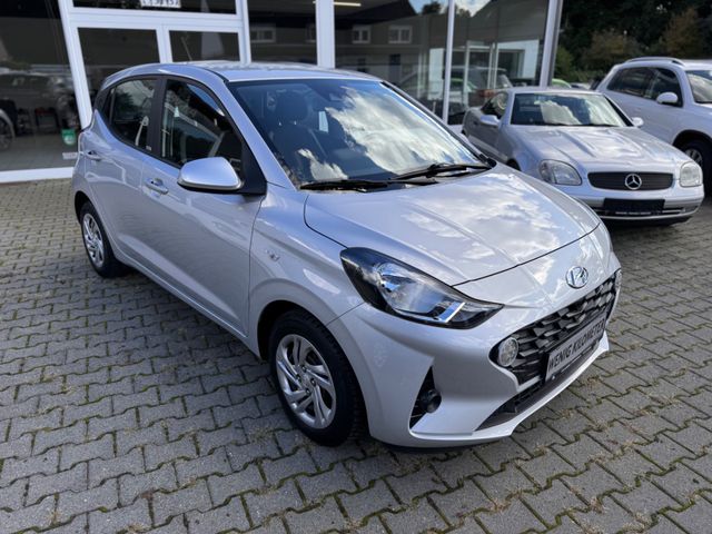 Hyundai i10  Klima Sitz- und Lenkradhz. PDC Allwetter