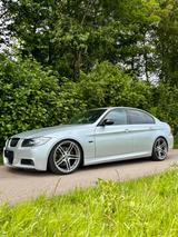BMW E90 325d M-Paket - BMW 325 aus 2008: 325d