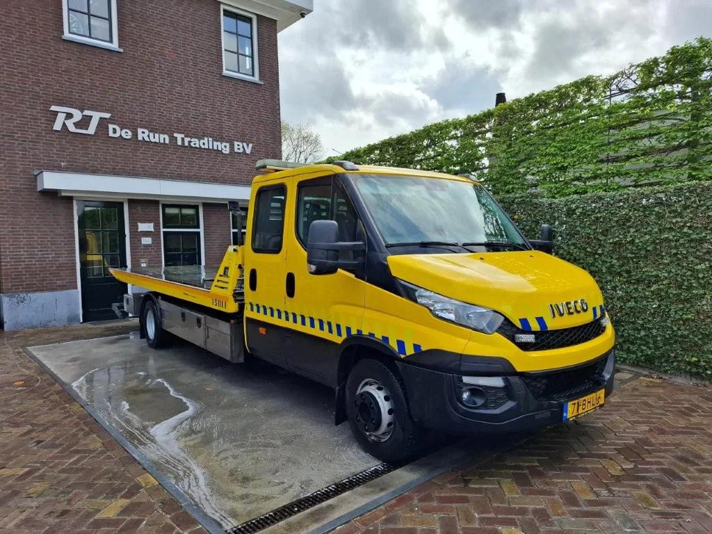 Iveco 70C17 Schuifplateau + bril 7 persoons