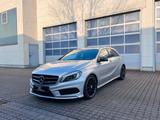 Mercedes-Benz A 200 AMG 1HAND NAVI/ BlueEfficiency - Mercedes-Benz A-Klasse: Kleinwagen