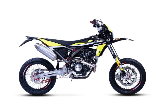 Fantic XMF125 Perfomance  Supermoto schwarz