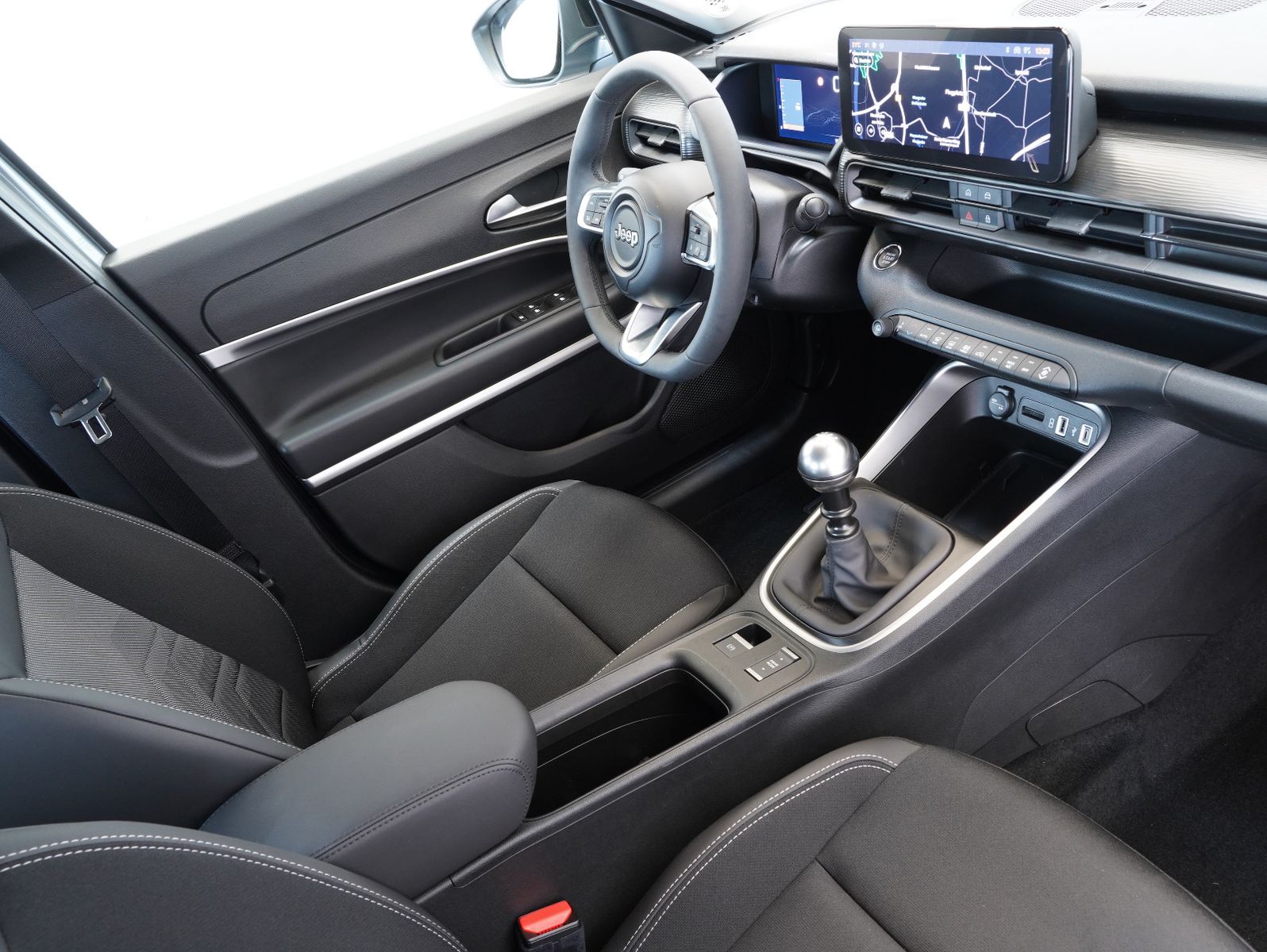 Fahrzeugabbildung Jeep Avenger 1.2 T-GDI Altitude LED/ACC/CAM/CARPLAY