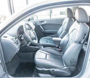 Fahrzeugabbildung Audi A1 1.6 TDI  ambition |LEDER|PDC|S-TRONIC