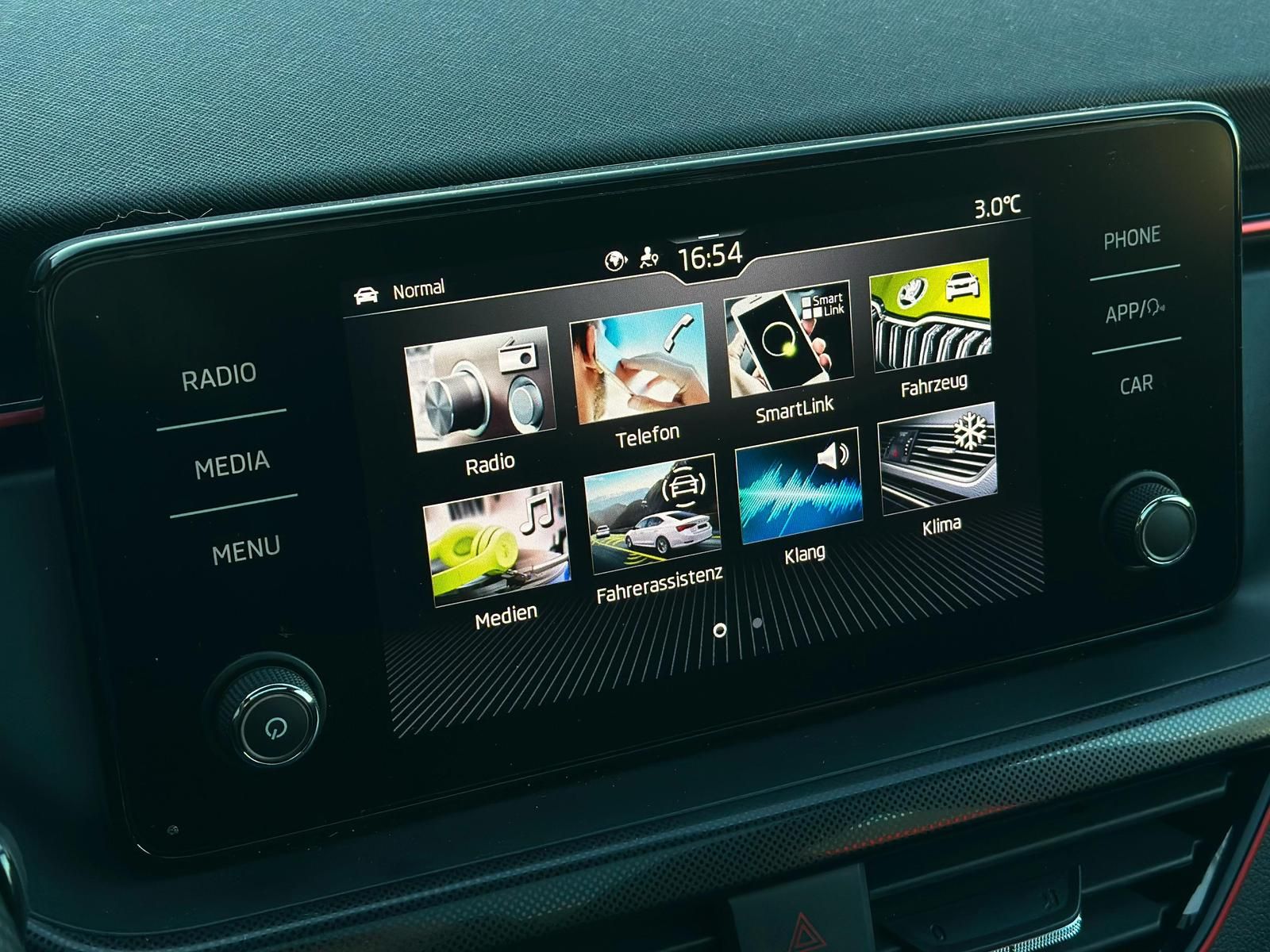 SKODA Kamiq 1.0TSI MONTE CARLO LED#ACC#SPUR#PANO#SHZ - Image 13