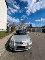 Toyota verkaufen tojota avensis - Toyota Avensis in Stuttgart