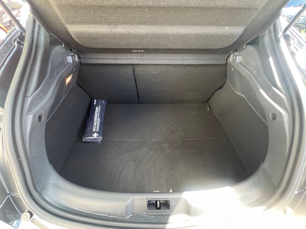 Renault Megane III Coupe Automatik Xenon Neuwertig 755KM