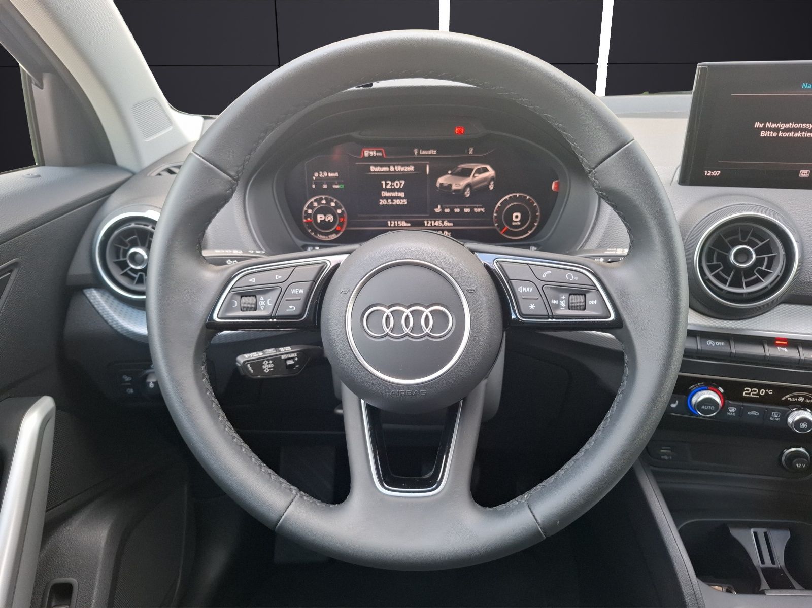 Fahrzeugabbildung Audi Q2 35 TFSI advanced S-tronic Matrix AVC Navi ACC