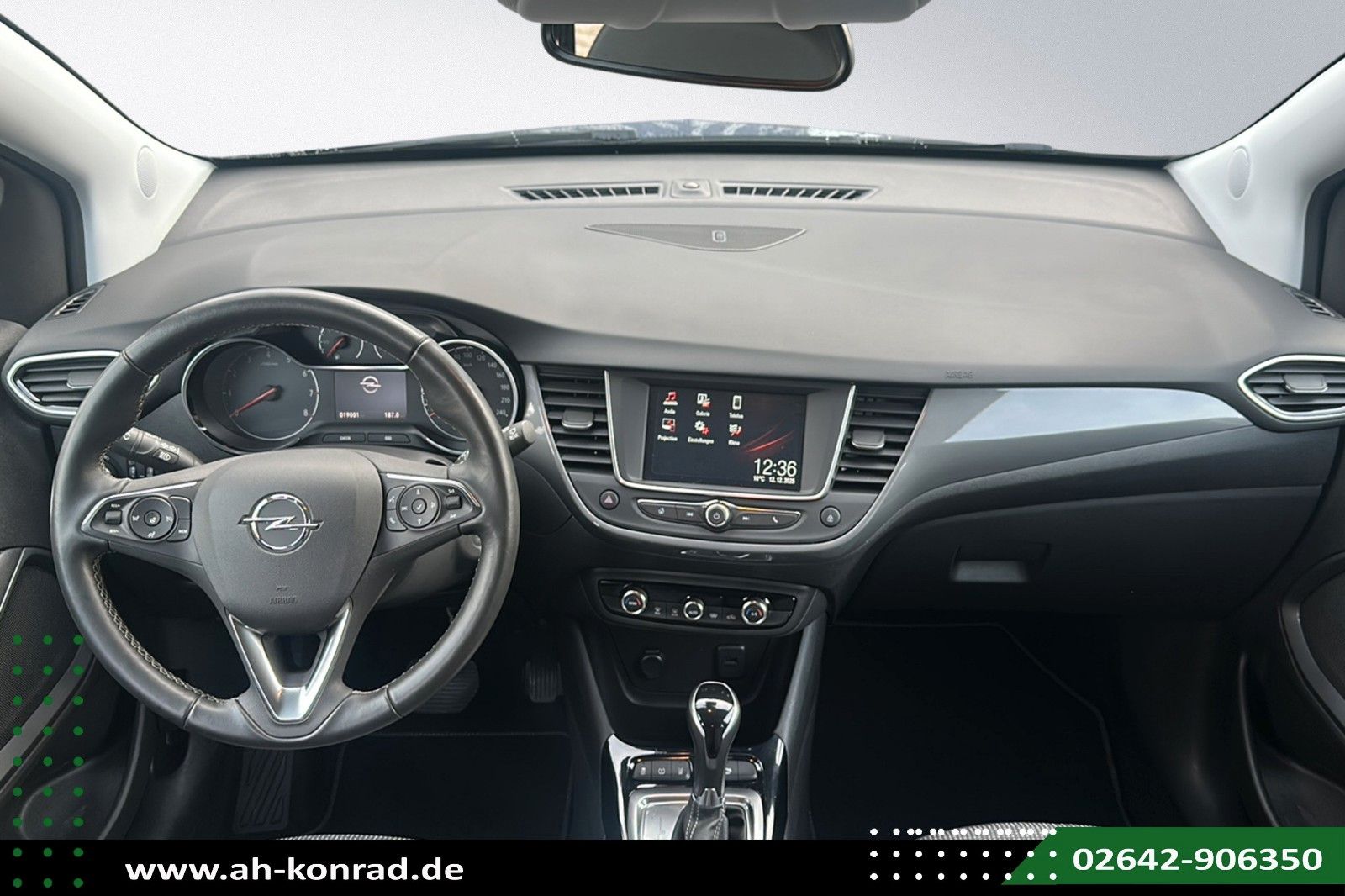 Fahrzeugabbildung Opel Crossland (X) Automatik*LED*KAMERA