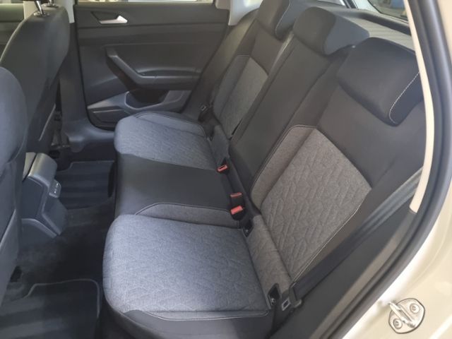 Fahrzeugabbildung Volkswagen Polo 1,0 TSI MOVE AHK SHZ DAB PDC APP CONNECT KL