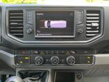 Volkswagen CRAFTER 9 SITZER KLIMAAUTO. SHZ KAMERA TEMP. - Volkswagen Crafter mit Diesel-Antrieb: Kleinbus, 9 Sitzer