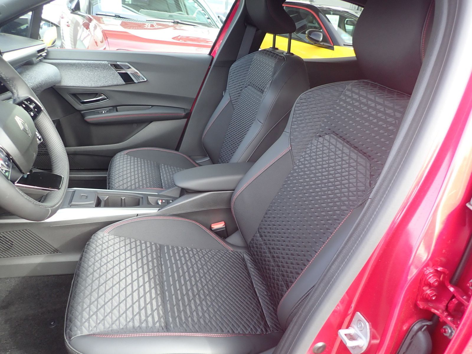 Fahrzeugabbildung Renault Clio Techno TCe 115 EDC