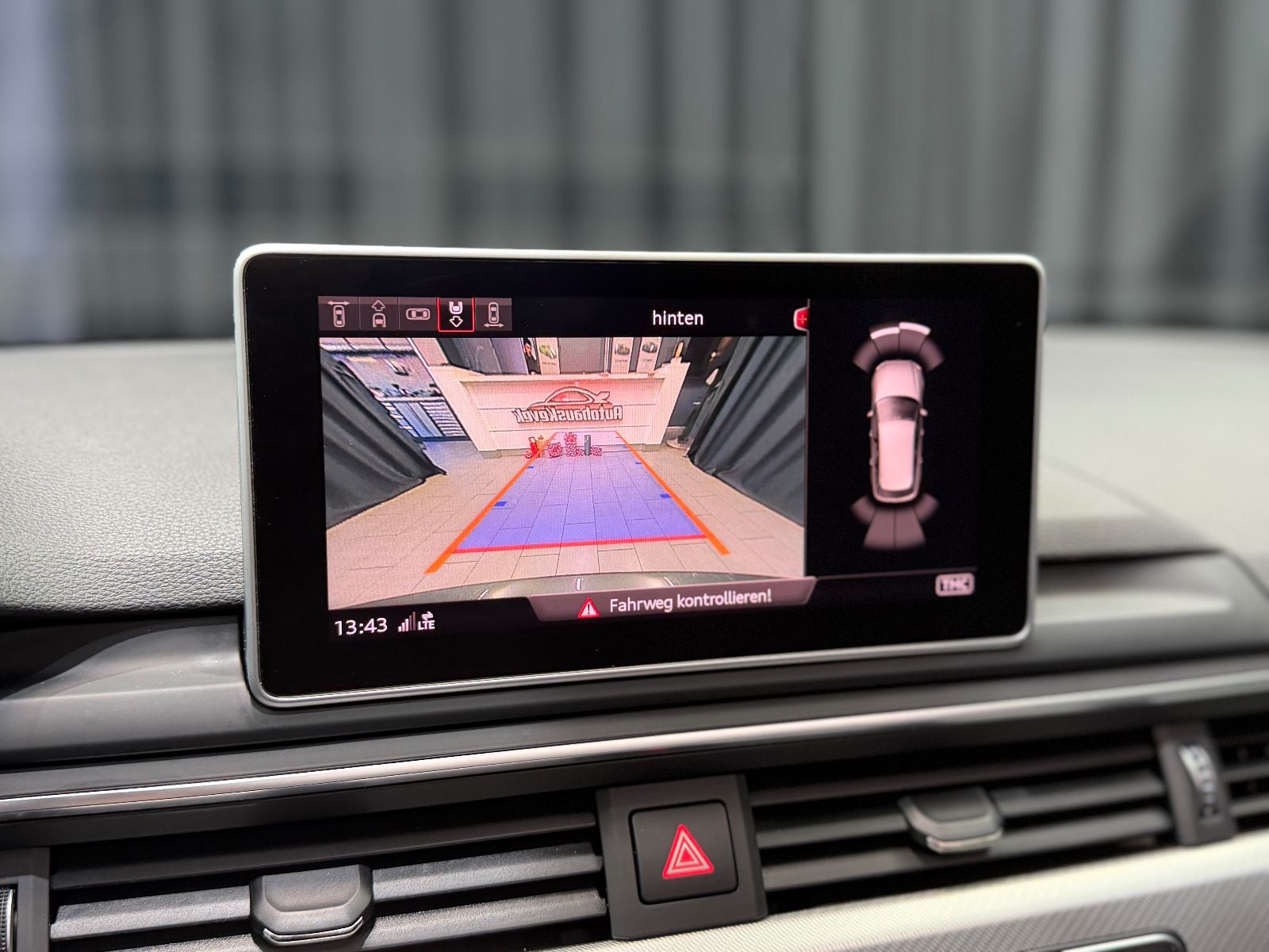 Fahrzeugabbildung Audi A4 Avant g-tron sport|S-LINE|S-TRONIC|HEAD-UP|