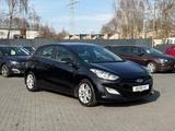 Hyundai i30 1.6 CRDi Style*PDC*SHZ*ALLWETTER* - Hyundai i30: Crdi Style