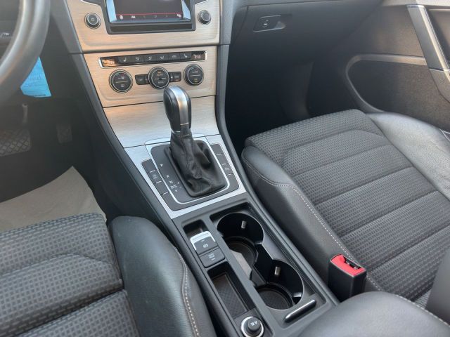 Golf VII 1.2 TSI Comfortline Navi Klima