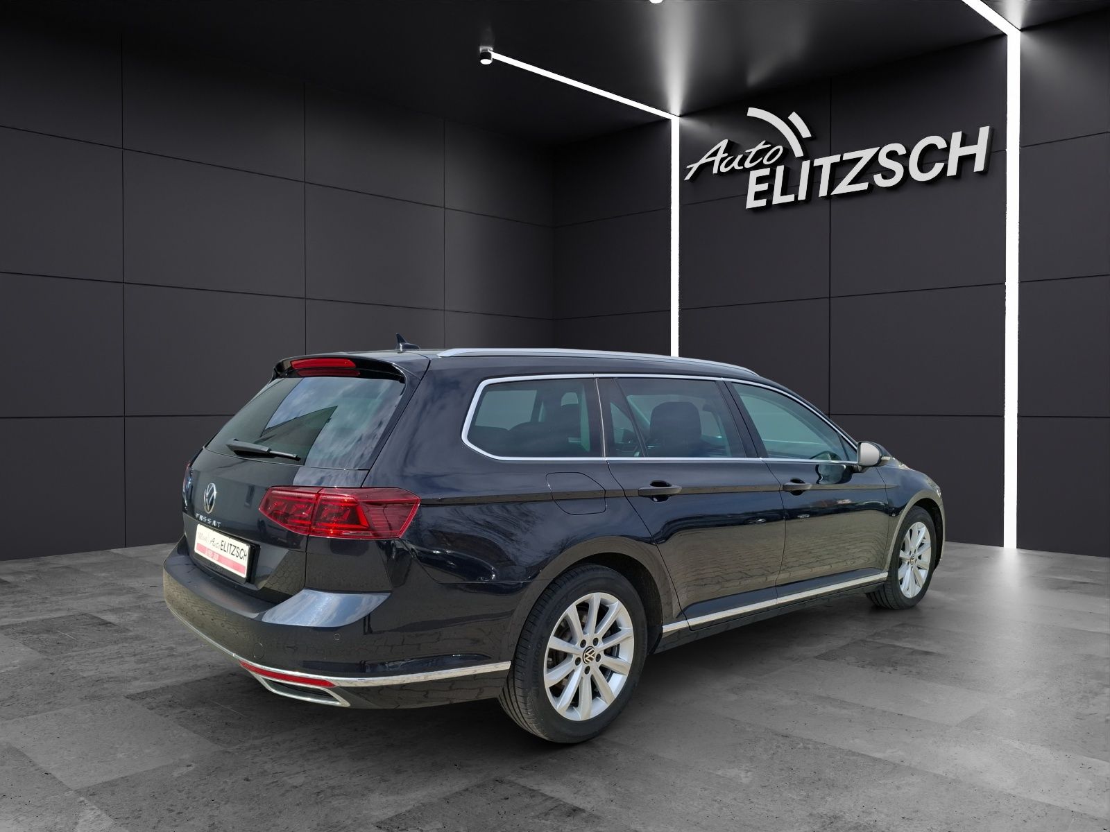Fahrzeugabbildung Volkswagen Passat Variant TDI Elegance DSG Matrix AHK Navi
