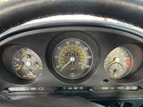 Mercedes-Benz 560SL - weiße Mercedes-Benz 560