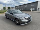 Mercedes-Benz E 500 4MATIC V8 AMG BlueEFFICIENCY - gebrauchte Mercedes-Benz E 500 aus dem Jahr 2012