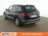 Volkswagen 2.0 TDI Highline BlueMotion Aut.*AHK*NAV*360CAM* - VW Tiguan Gebrauchtwagen in Bielefeld