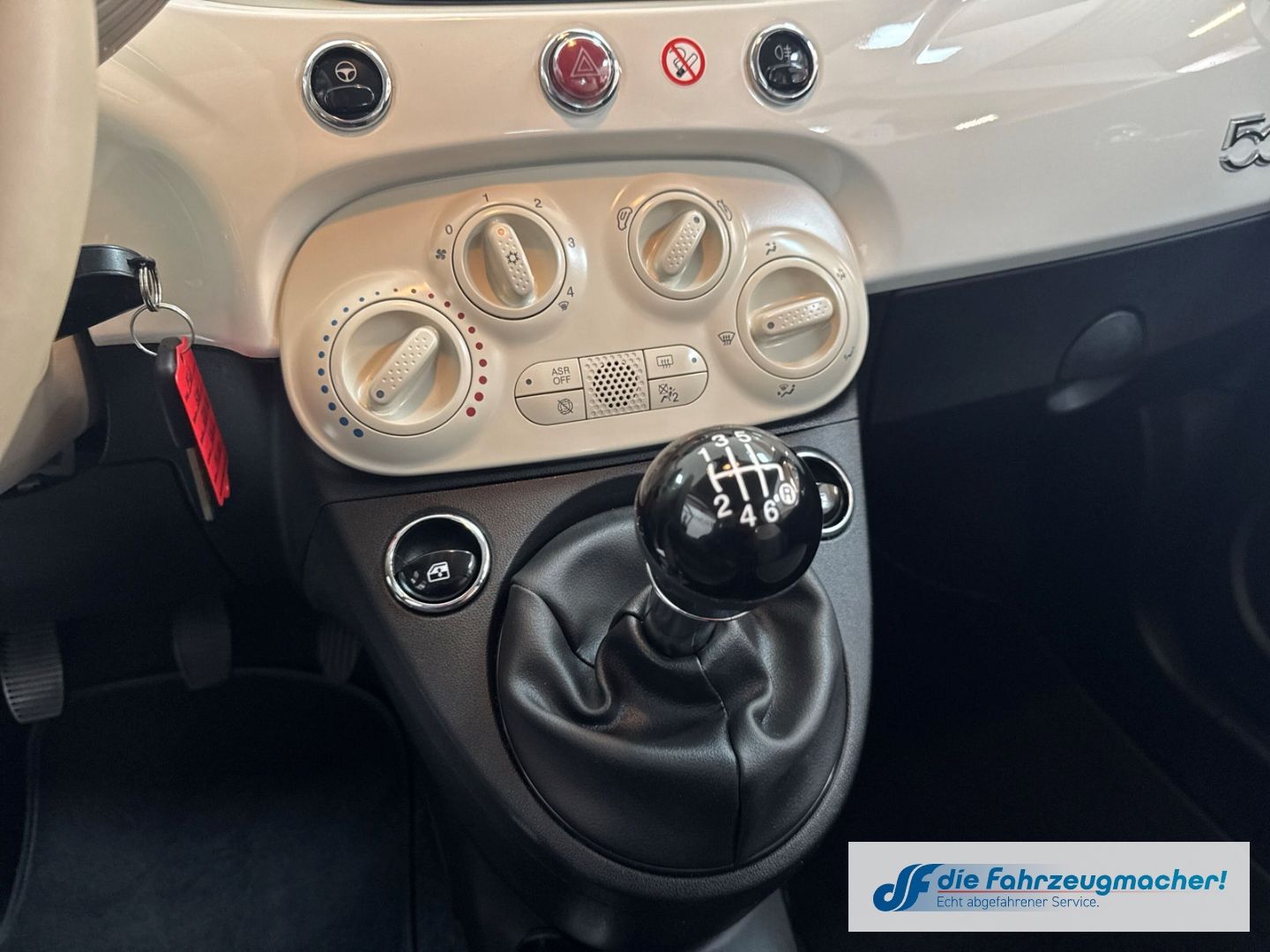 Fahrzeugabbildung Fiat 500 Lounge 1.0 Mild Hybrid EU6d Apple CarPlay An