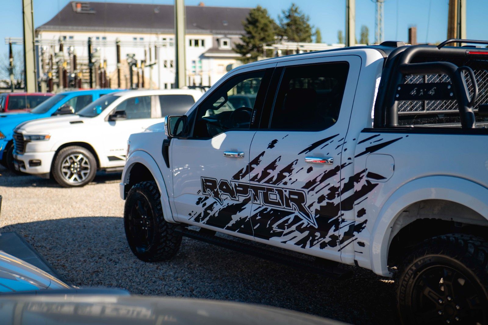 Fahrzeugabbildung Ford F150 5.0 V8 4x4 LARIAT RAPTOR SupCrew *360*B&O*