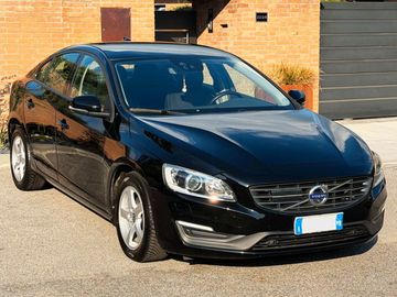 Volvo S60 - 1