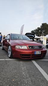 Audi S4 2.7 quattro - - Audi S4 mit Benzin-Antrieb: Limousine, 2.7