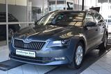 Skoda Superb Combi 1.6TDI Style Leder*Xenon*Navi*AHK - Skoda Superb mit Diesel-Antrieb: 1.6