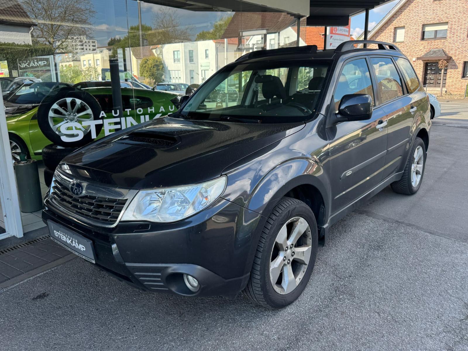 Subaru Forester 2.0 Diesel Boxer * 4X4 * PANO * AHK